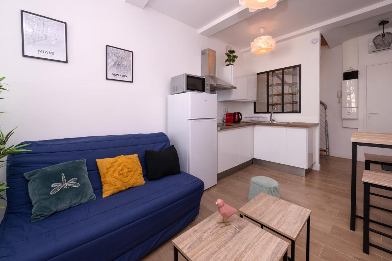 Le Nostradamus - Magnifique Appartement Cours Principal Plein Centre Avec Parking 살롱드프로방스 외부 사진