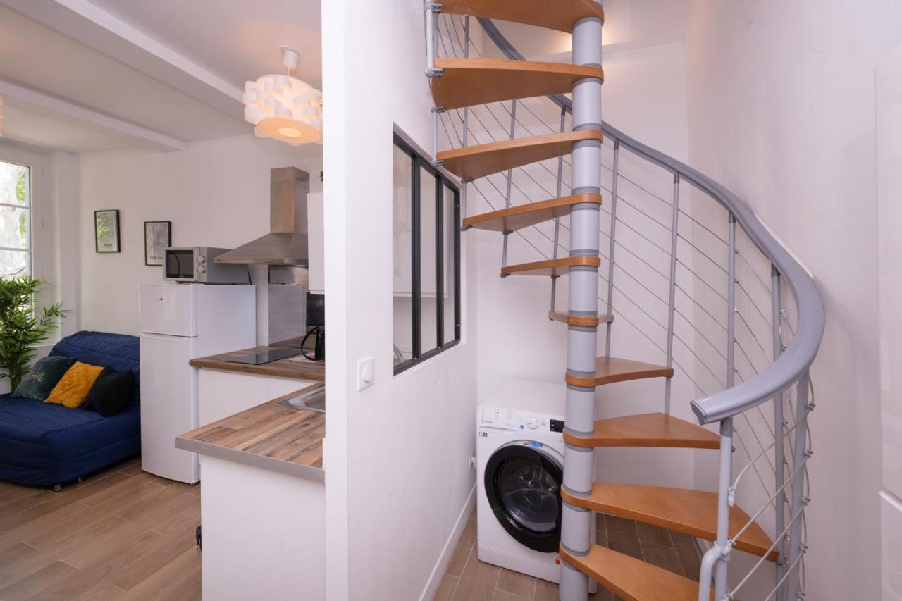 Le Nostradamus - Magnifique Appartement Cours Principal Plein Centre Avec Parking 살롱드프로방스 외부 사진