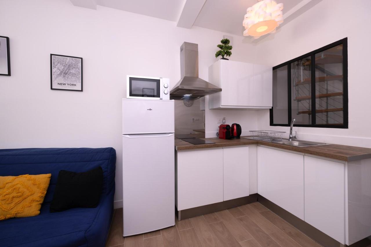 Le Nostradamus - Magnifique Appartement Cours Principal Plein Centre Avec Parking 살롱드프로방스 외부 사진